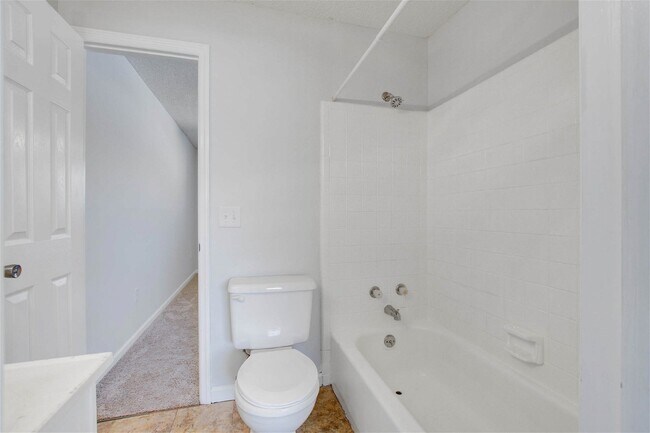 Building Photo - 107 Hickory Lane Apt #C, Ladson, SC 29456 ...
