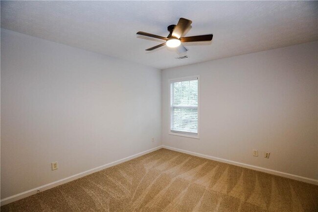 Building Photo - 3048 Kentmere Dr