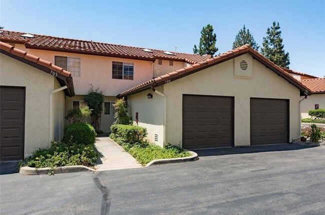 Entrance w/Attached 1 Car Garage - 5704 Cam Del Cielo