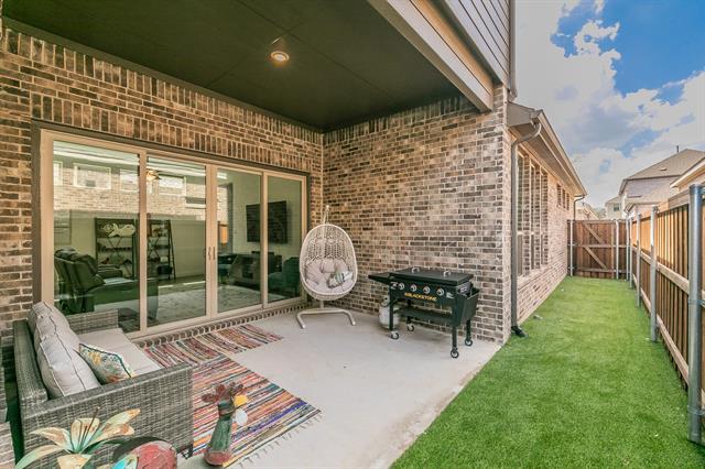 Building Photo - 711 Artesian Dr