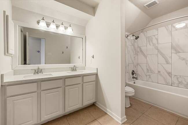 Building Photo - 20307 Wild Berry Dr