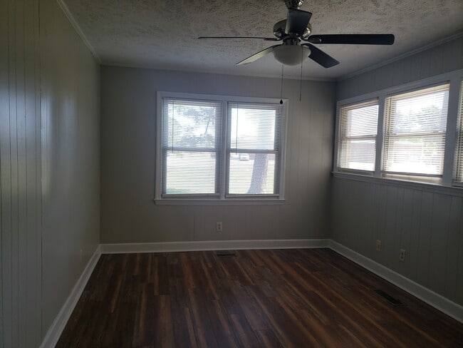 Building Photo - 520 N Fayetteville St