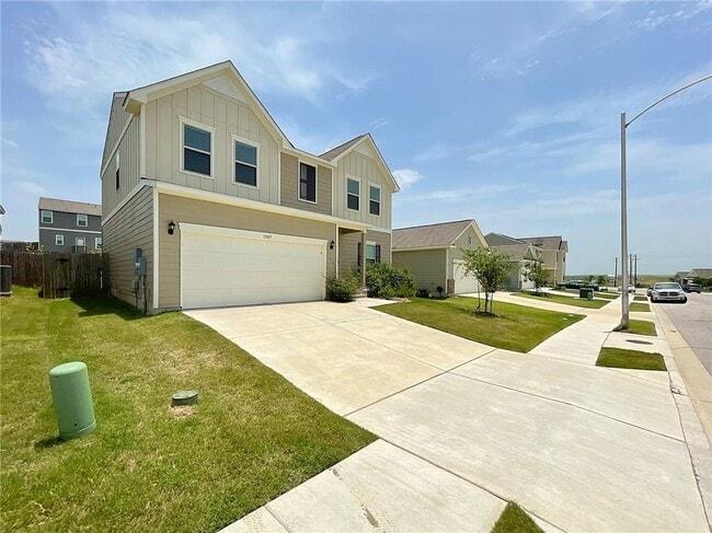 Building Photo - 13017 Titanium St