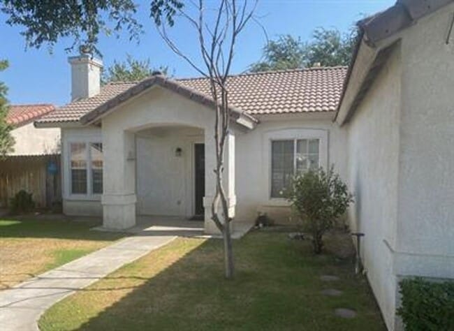 Building Photo - Cozy Home For Rent