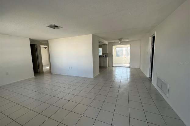 Building Photo - 3220 Pinon Dr