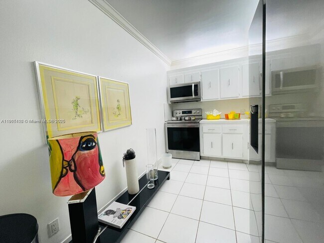 Building Photo - 20301 W Country Club Dr