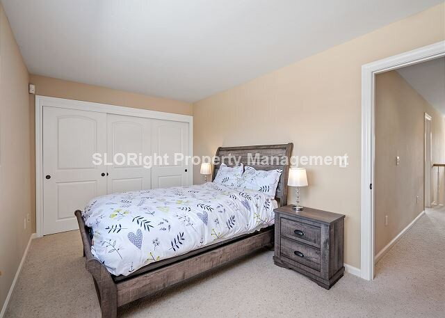 Building Photo - AVAILABLE SEPTEMBER- Beautiful Home in Paso Robles - 4 Bed / 4 Bath
