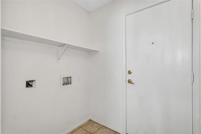 Building Photo - 5224 Royal Burgess Dr