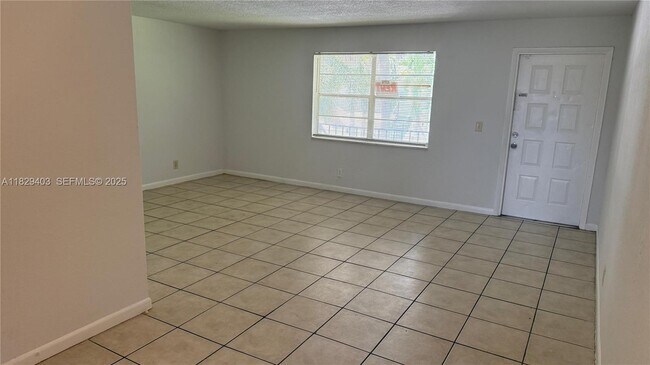 Building Photo - 4160 NW 21st St