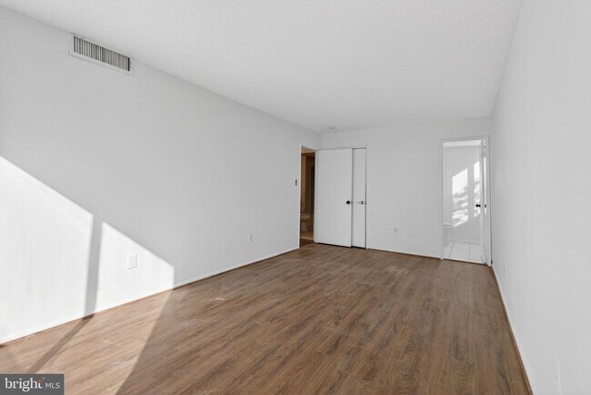 Building Photo - 16 S Van Dorn St