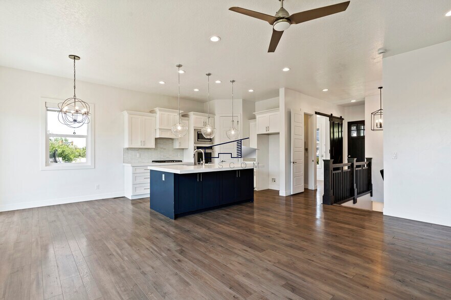 Building Photo - 378 W Clark Cir