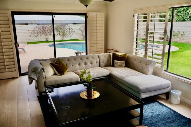 Building Photo - 75309 Palm Shadow Dr