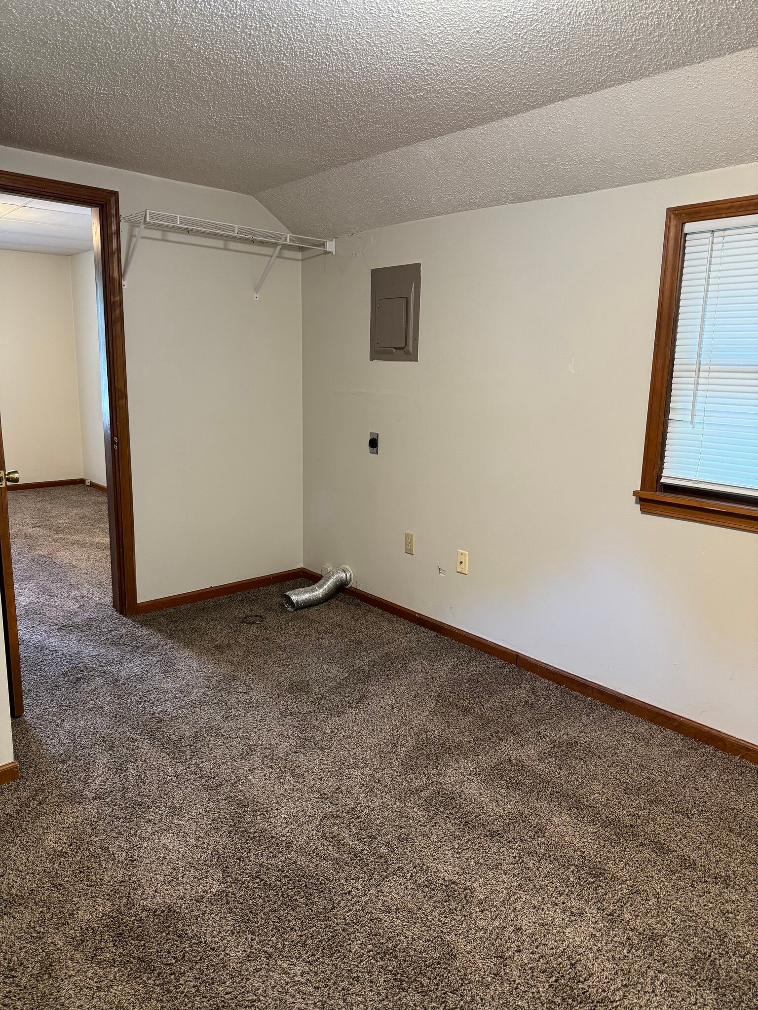 Building Photo - 416 S 3rd St