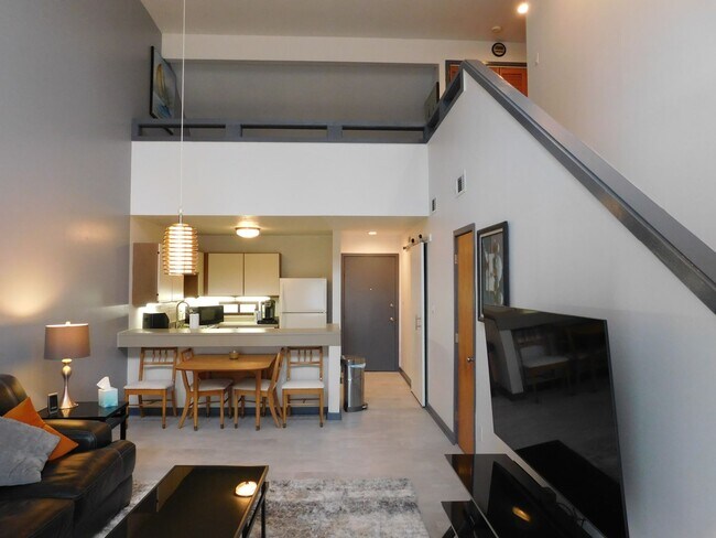 Building Photo - 1607 Harbourside Dr