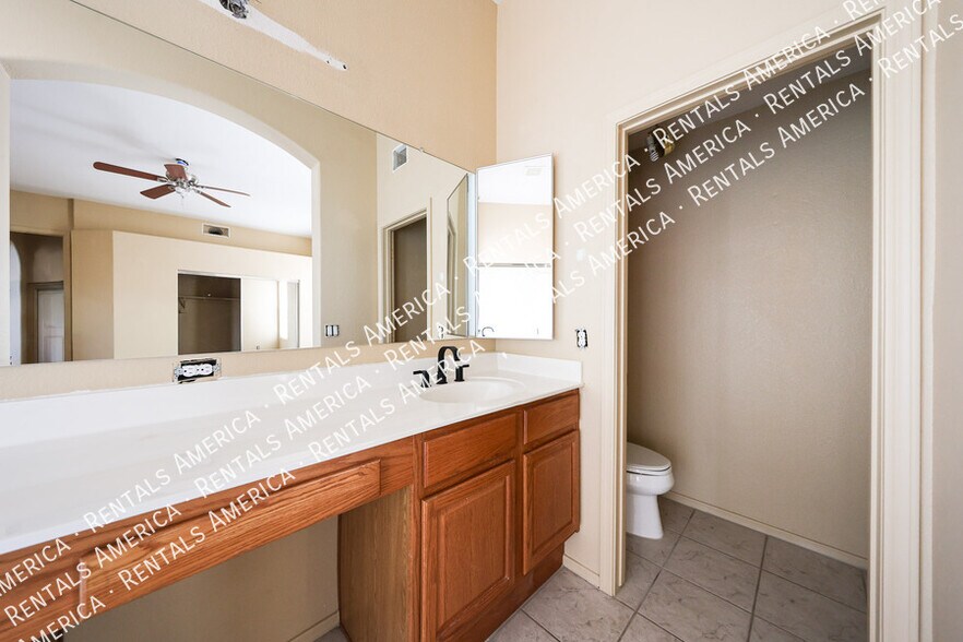 Building Photo - 3850 W Park View Ln