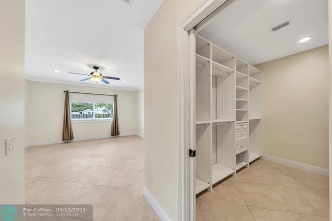 Building Photo - 4920 SW 170th Ave