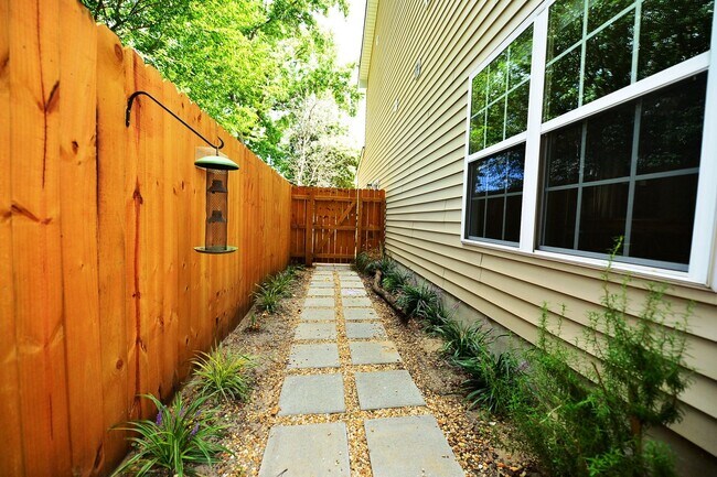 Building Photo - Just a few miles from NOB Navy Base and Ba...