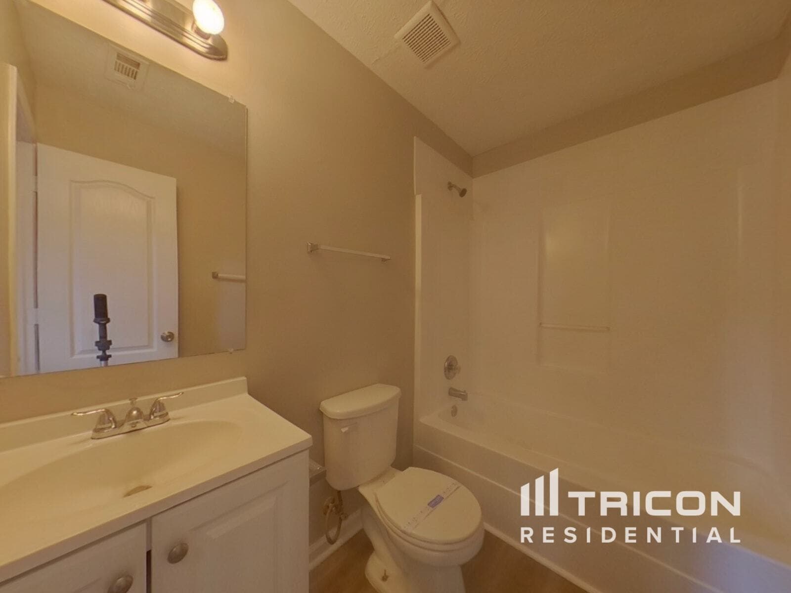 Building Photo - 10622 Cherry Cove