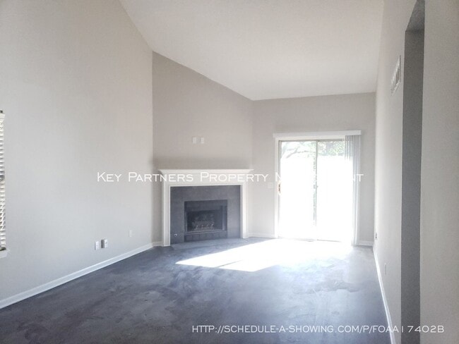 Building Photo - 6823 W 76th St - 2 Bed 2 Bath Remodel!