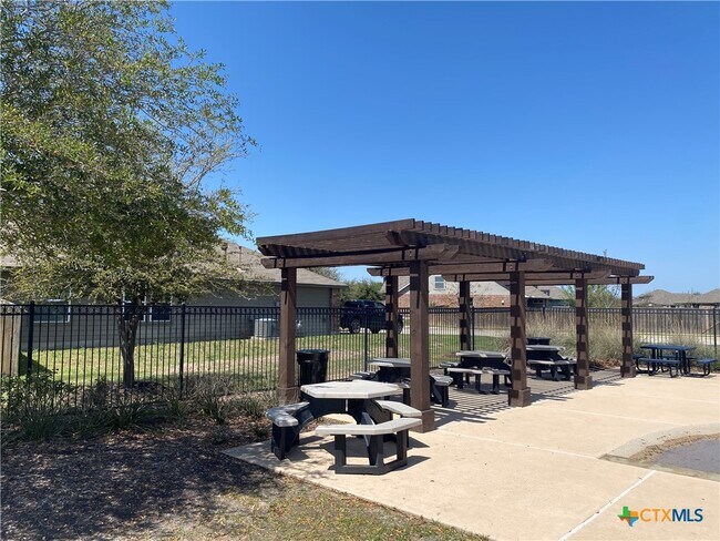 Building Photo - 3013 Sandstone Way
