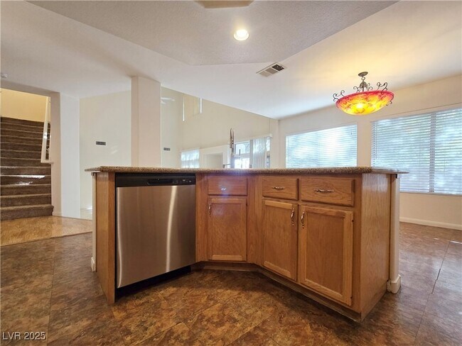 Building Photo - 3697 Ferndale Cove Dr