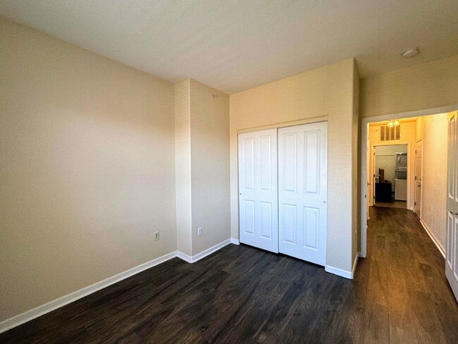 Building Photo - 9557 W San Juan Cir