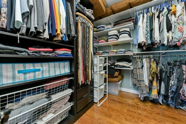 Building Photo - 350 W Broadway