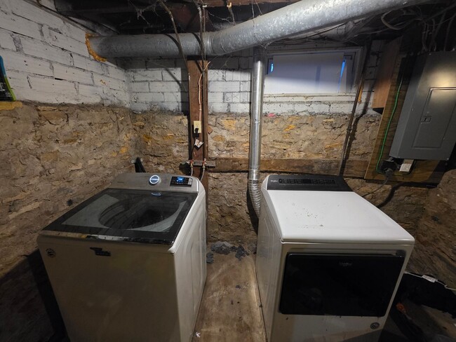 Building Photo - 2 bedroom house in Ackley