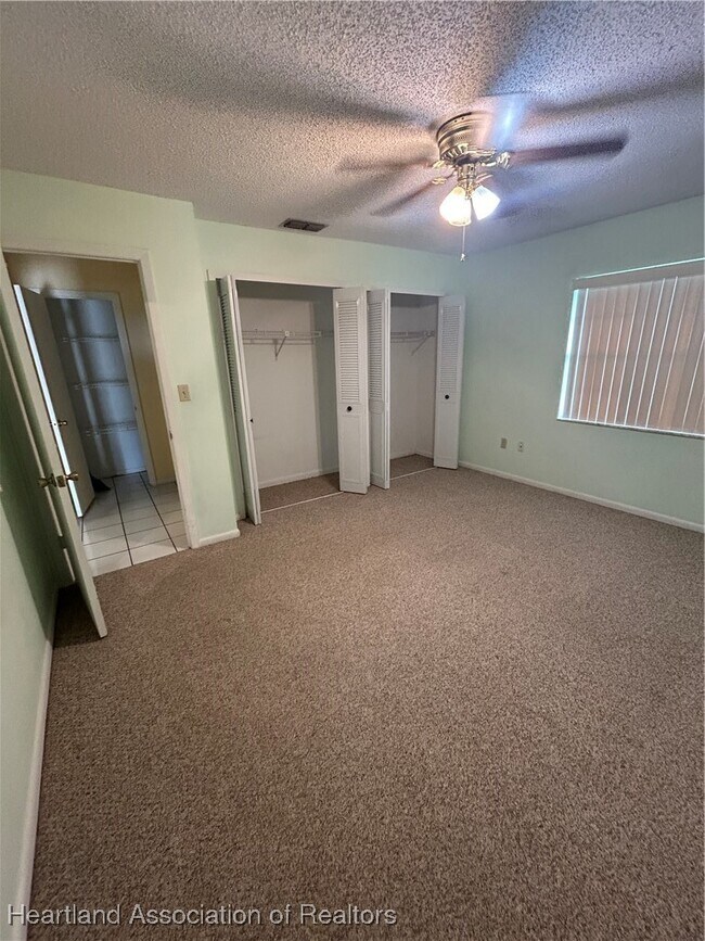 Building Photo - 137 Blue Moon Ave