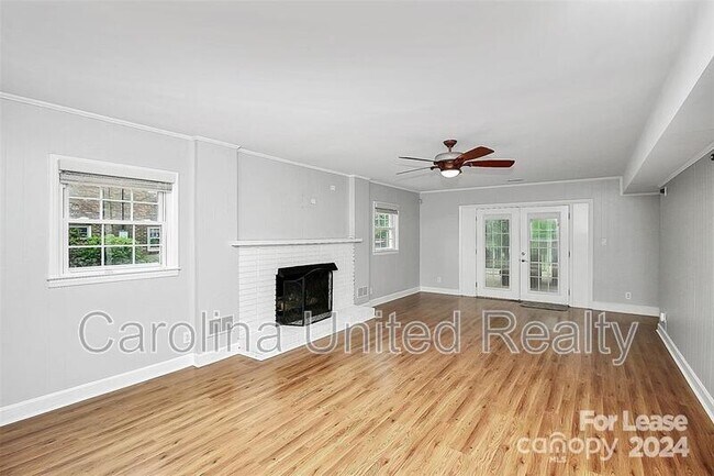 Building Photo - 6908 Lancer Dr