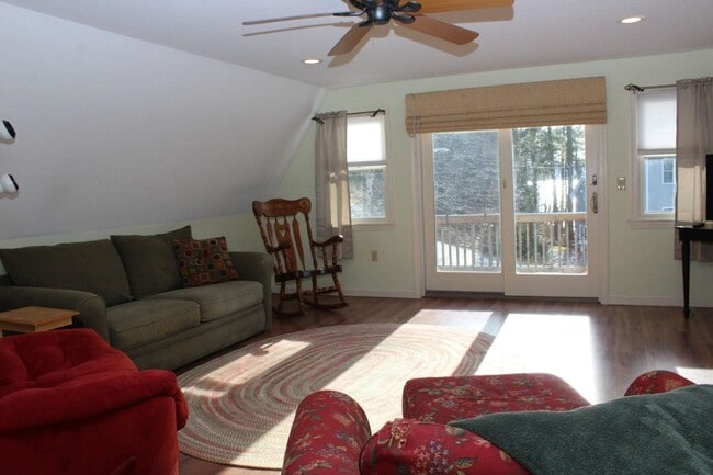 Building Photo - Long Term Rental Meredith, NH