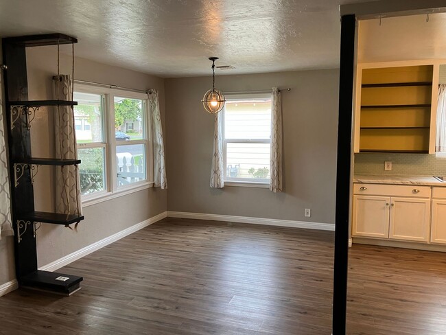 Building Photo - 1826 Uccello Ave