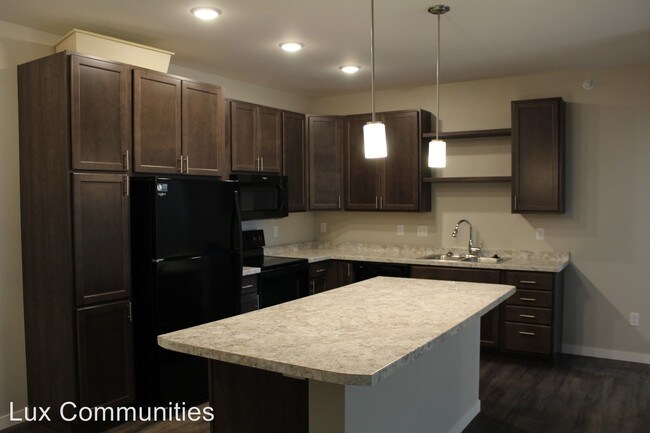 Building Photo - 2 br, 2 bath Apartment - 2899 34th St S