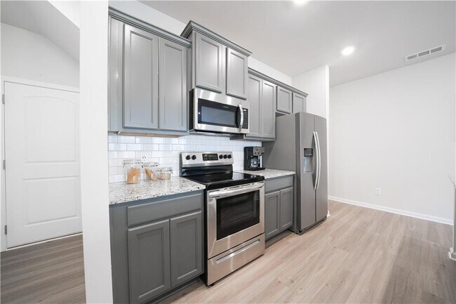 Building Photo - 257 Whitetail Cir