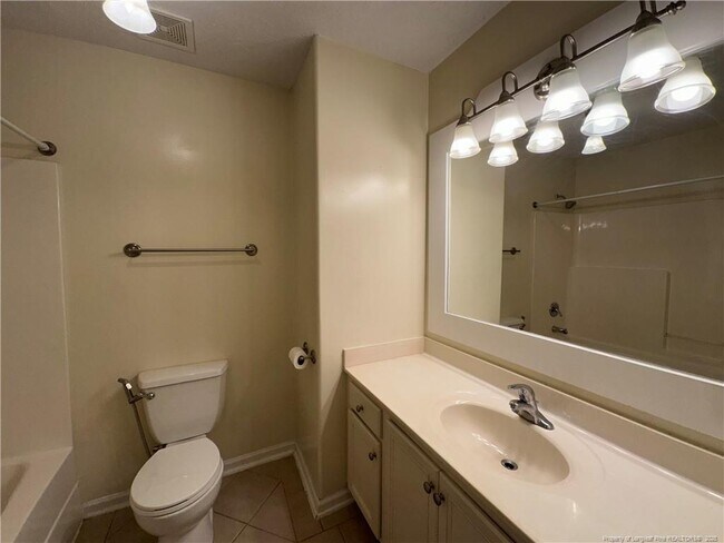 Building Photo - 1519 Pinebrook Dr