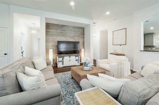 Building Photo - 1115 Petroglyph Trail