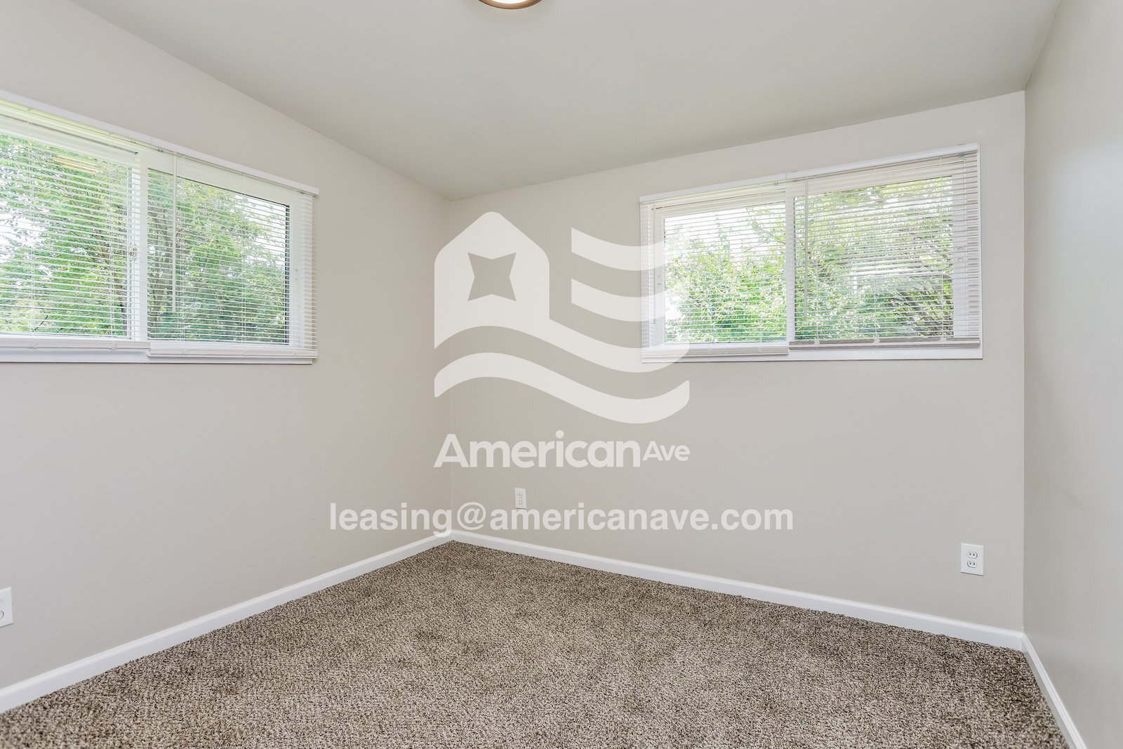 Building Photo - 830 St Anthony Ln