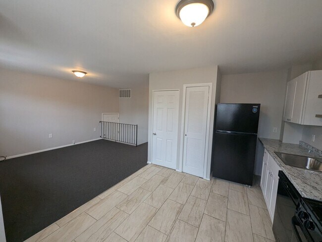 Building Photo - 4402 McMenamy St