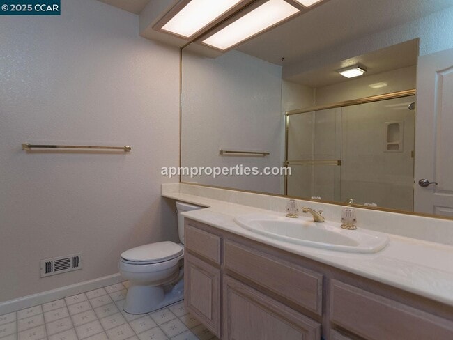 Building Photo - 4112 Creekpoint Ct