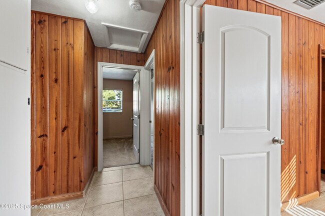 Building Photo - 2108 Bignonia St