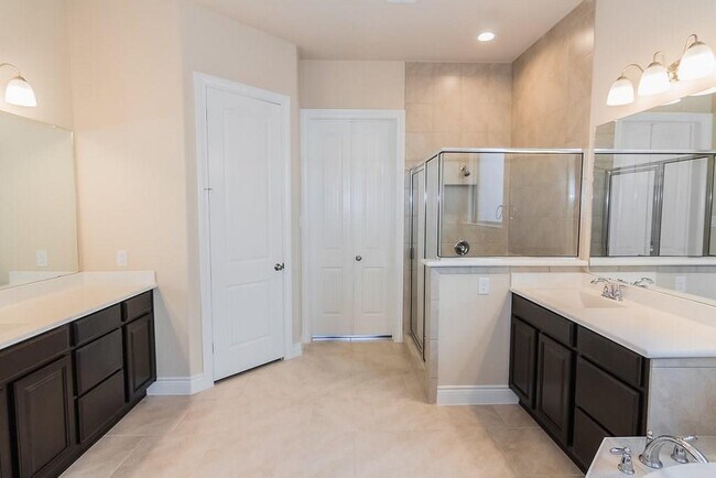 Building Photo - 25618 Fleming Lodge Ln