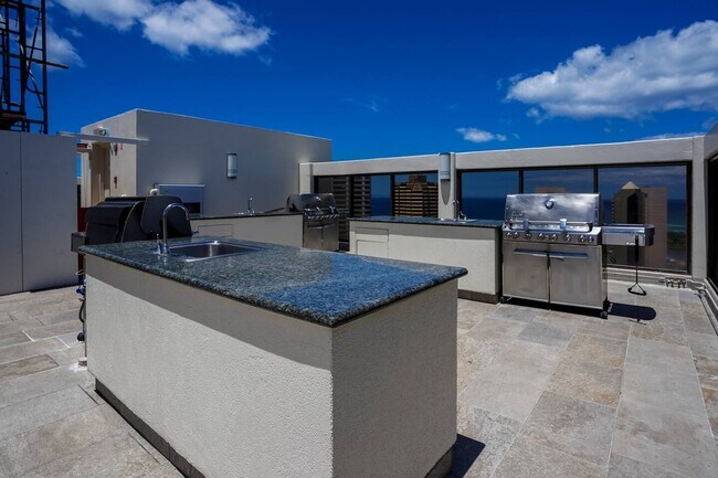 Building Photo - 400 Hobron Ln