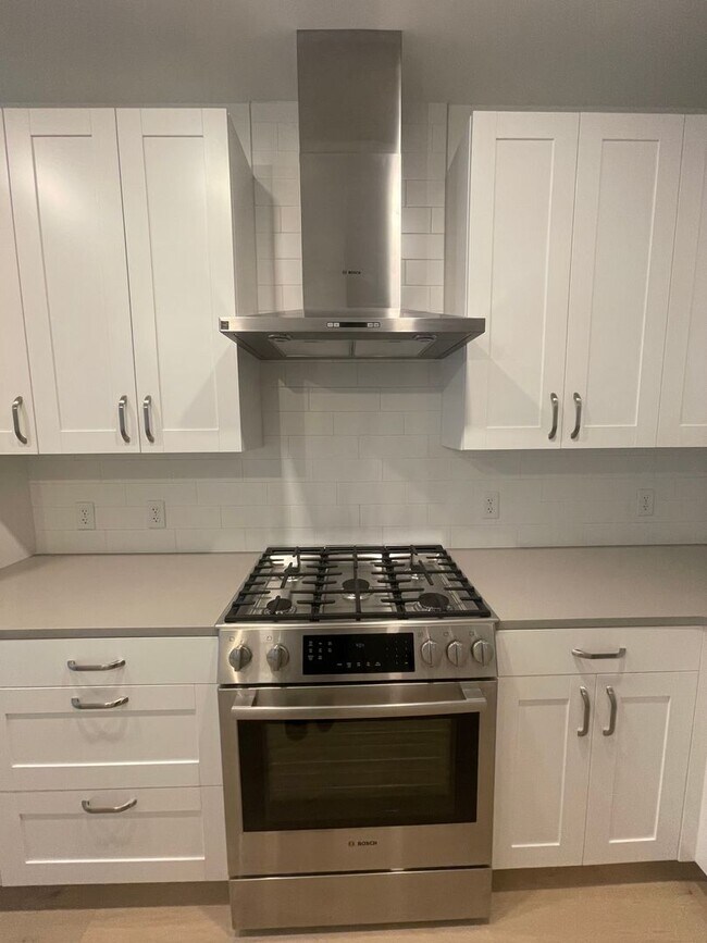 Building Photo - Stylish-Sophisticated-LoHi Living on the "...