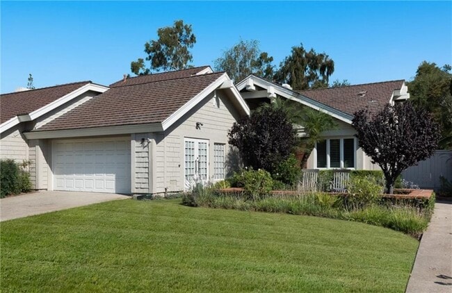 Building Photo - 38 Hillgrass