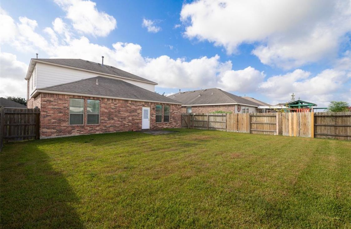 Building Photo - 1102 Larkfield Dr