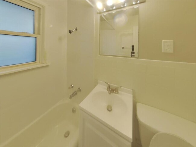 Building Photo - 5406 Utah Ave N