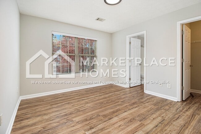 Building Photo - 4157 Park Chase Dr