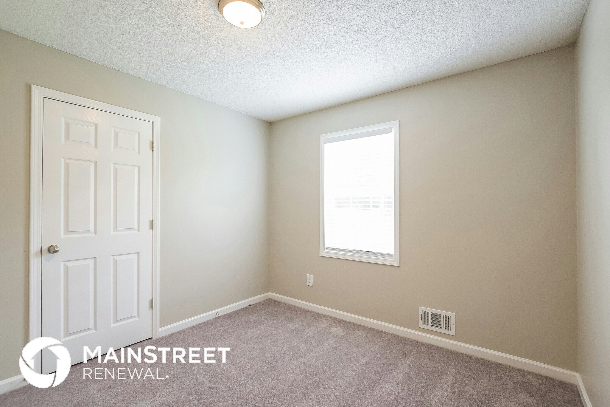 Building Photo - 111 Brookside Dr