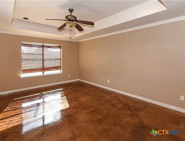 Building Photo - 4910 Bronze Dr
