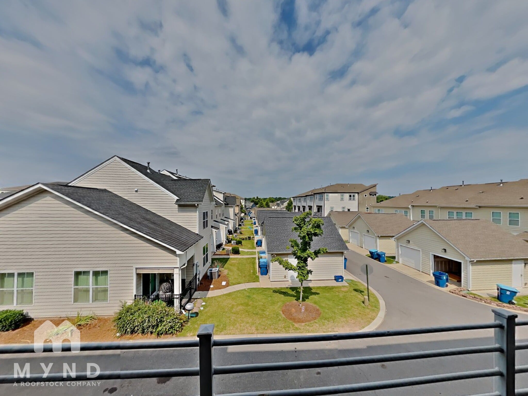 Building Photo - 2543 Statesville Ave